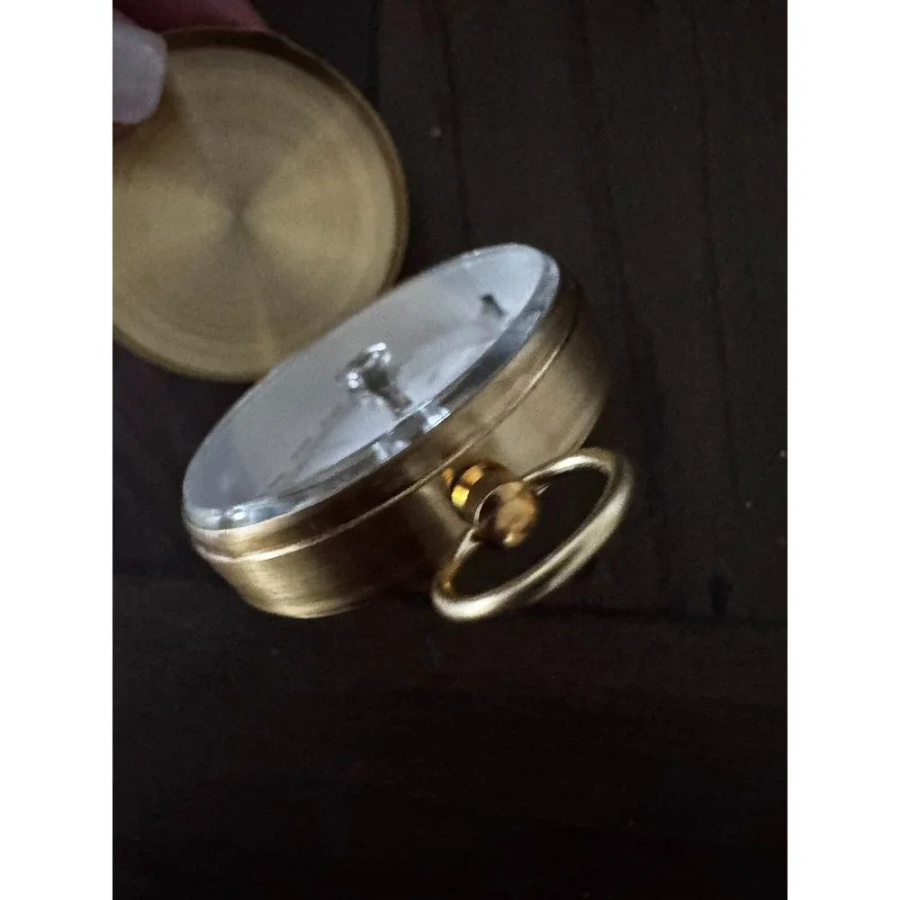 Small Pocket Compass with Lid &‎ Stop Lever To Fix Needle 1.75